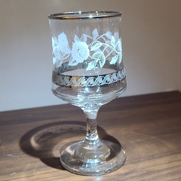 Retro mini wine glass set - Picture 11 of 11